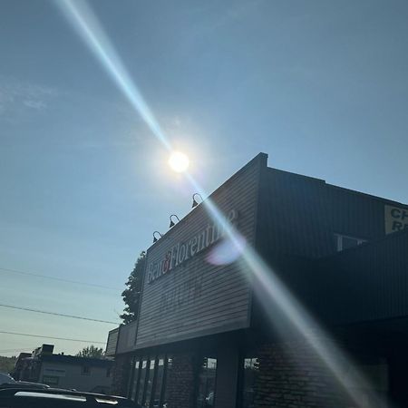 Complexe Dix80 Motel Mont-Laurier Bagian luar foto