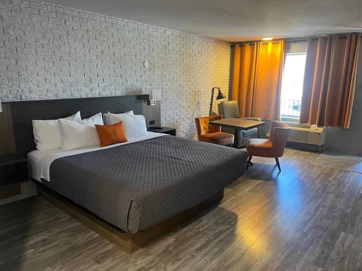 Complexe Dix80 Motel Mont-Laurier Bagian luar foto